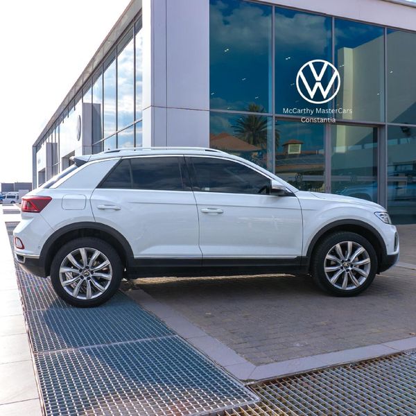 2025-Volkswagen-T-Roc-14-TSI-Design-Auto image:5