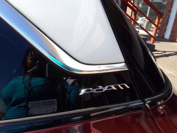 2015-Opel-Adam-10T-Glam-Slam image:14