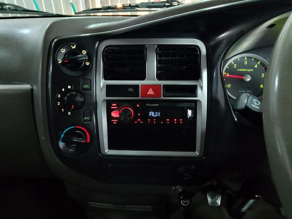 2021-Hyundai-H100-Bakkie-26D-Dropside image:8