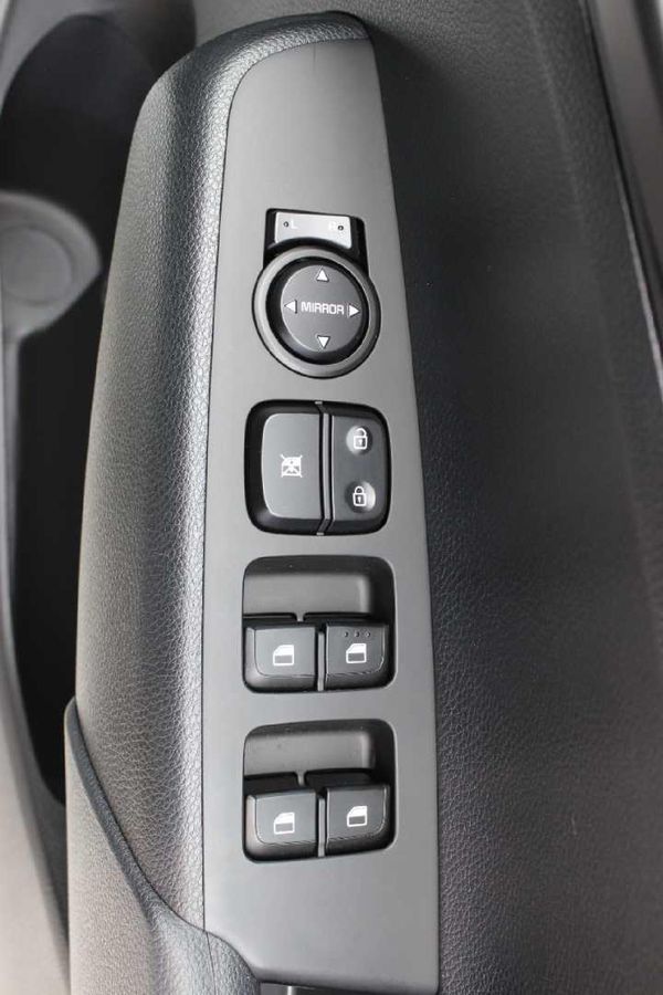 2026-Kia-Picanto-10-LS-Auto image:15