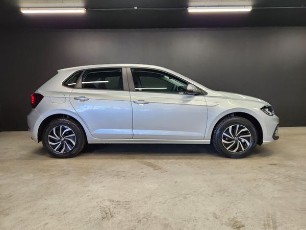 2025-Volkswagen-Polo-10-TSI image:7