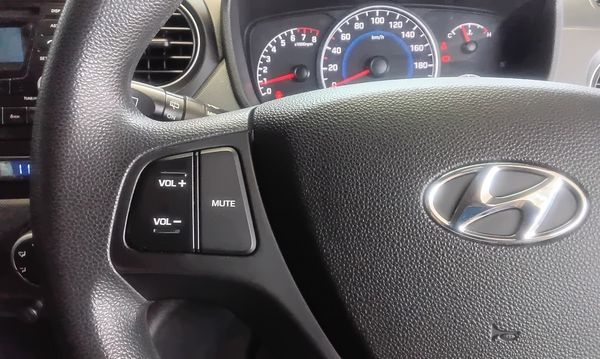 2018-Hyundai-Grand-i10-125-Motion image:11