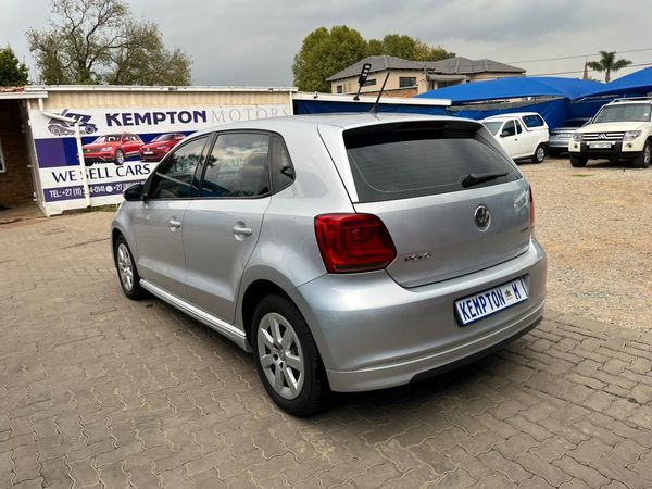 2011-Volkswagen-Polo-12-TDI-Bluemotion-5-dr image:16