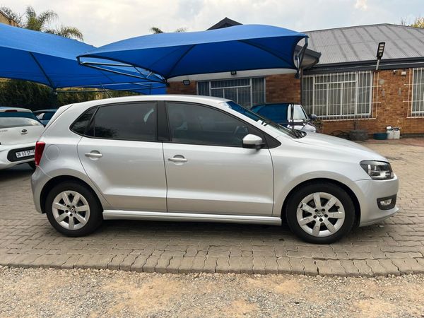 2011-Volkswagen-Polo-12-TDI-Bluemotion-5-dr image:19