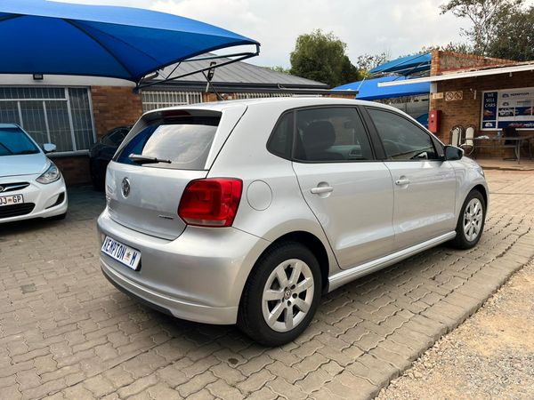 2011-Volkswagen-Polo-12-TDI-Bluemotion-5-dr image:20