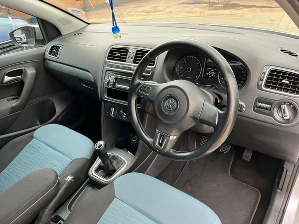 2011-Volkswagen-Polo-12-TDI-Bluemotion-5-dr image:6