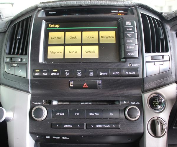 2011-Toyota-Land-Cruiser-200-45D-4D-VX image:13