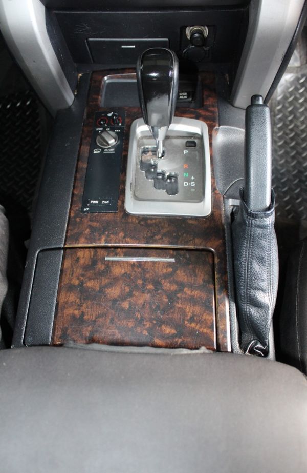 2011-Toyota-Land-Cruiser-200-45D-4D-VX image:16