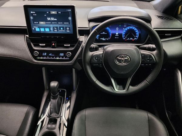 2025-Toyota-Corolla-Cross-18-XR image:21