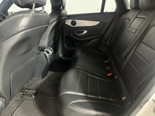 2018-Mercedes-Benz-GLC-250d-AMG image:3