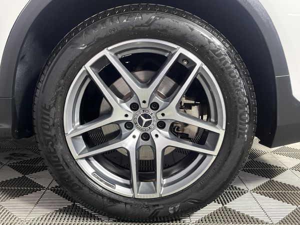 2018-Mercedes-Benz-GLC-250d-AMG image:6
