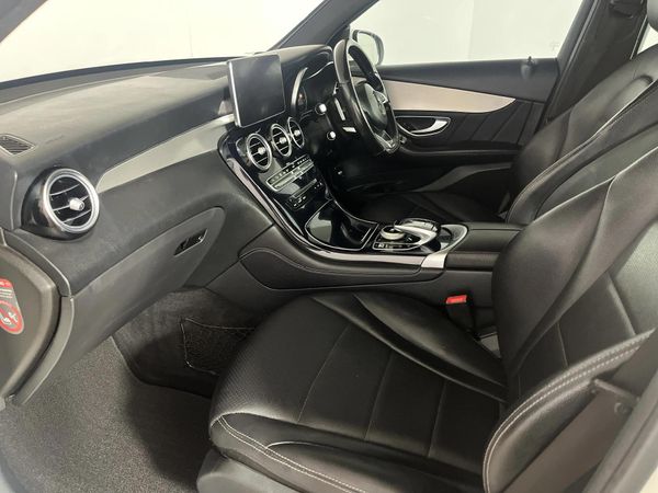 2018-Mercedes-Benz-GLC-250d-AMG image:8