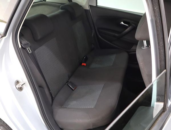 2021-Volkswagen-Polo-Vivo-14-Comfortline-5-dr image:18