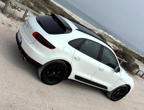 2017-Porsche-Macan-S-Diesel image:9