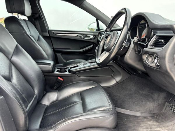 2017-Porsche-Macan-S-Diesel image:12