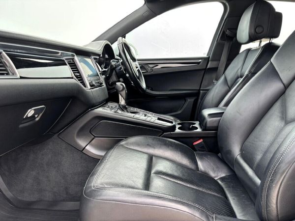 2017-Porsche-Macan-S-Diesel image:15