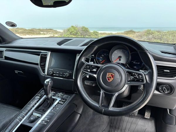 2017-Porsche-Macan-S-Diesel image:16