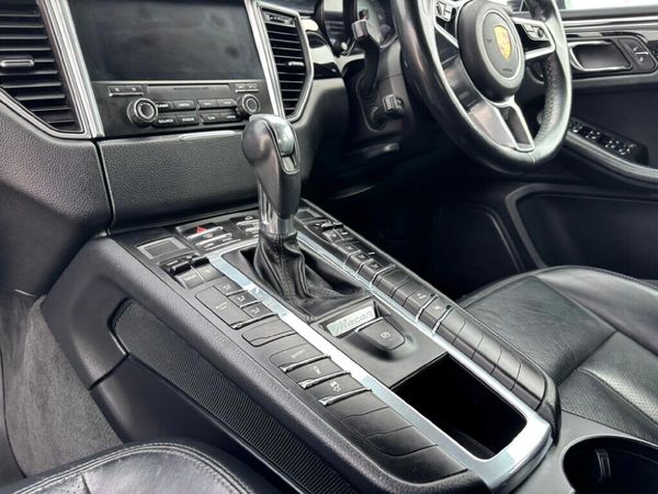 2017-Porsche-Macan-S-Diesel image:19