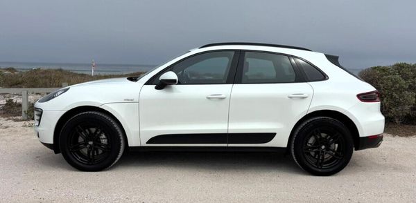 2017-Porsche-Macan-S-Diesel image:3