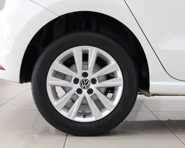 2023-Volkswagen-Polo-Vivo-14-Comfortline-5-dr image:12