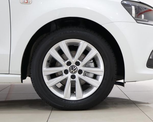 2023-Volkswagen-Polo-Vivo-14-Comfortline-5-dr image:13