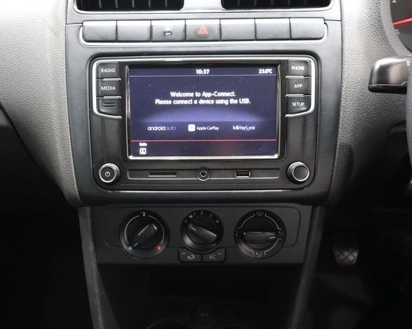 2023-Volkswagen-Polo-Vivo-14-Comfortline-5-dr image:14