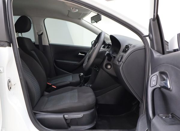 2023-Volkswagen-Polo-Vivo-14-Comfortline-5-dr image:17