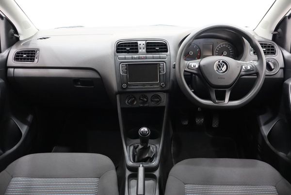 2023-Volkswagen-Polo-Vivo-14-Comfortline-5-dr image:7