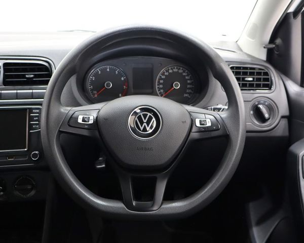 2023-Volkswagen-Polo-Vivo-14-Comfortline-5-dr image:8
