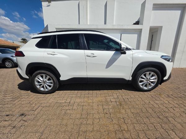 2022-Toyota-Corolla-Cross-18-XS image:12