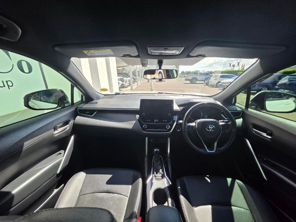 2022-Toyota-Corolla-Cross-18-XS image:6