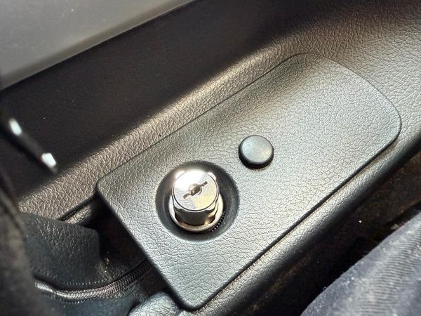 2017-Toyota-Fortuner-28-GD-6-4x4-Auto image:17