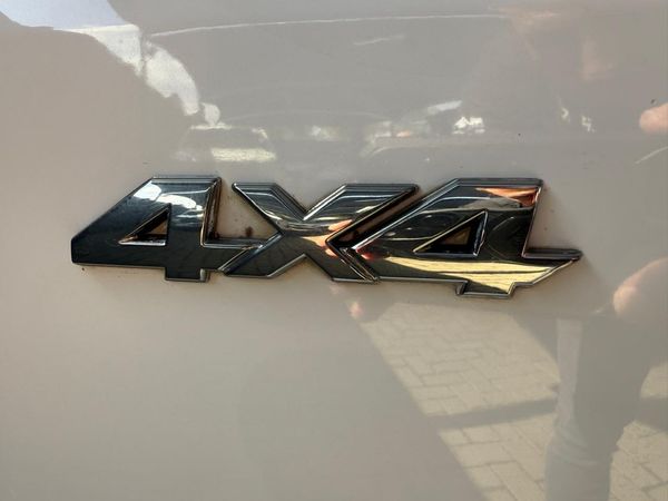 2017-Toyota-Fortuner-28-GD-6-4x4-Auto image:7