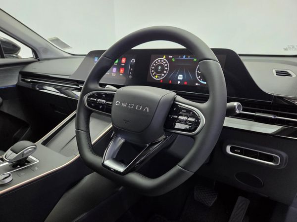 2025-Omoda-C5-15T-Elegance-X image:11