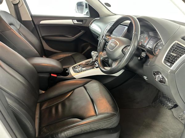 2019-Audi-Q5-20-TDI-quattro-Auto image:9