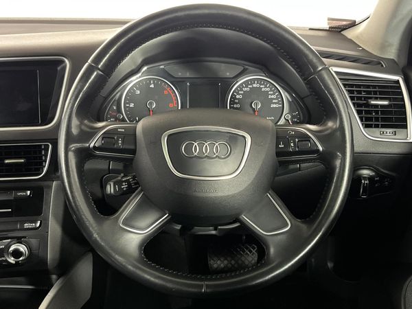 2019-Audi-Q5-20-TDI-quattro-Auto image:11