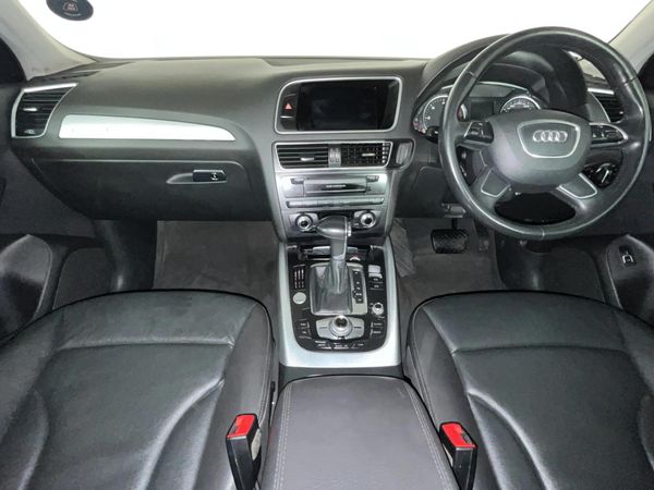 2019-Audi-Q5-20-TDI-quattro-Auto image:1