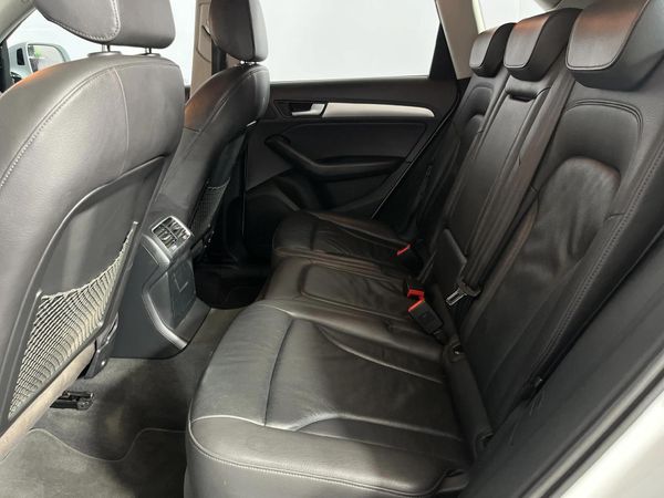 2019-Audi-Q5-20-TDI-quattro-Auto image:3