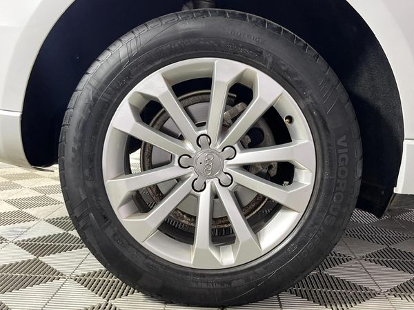 2019-Audi-Q5-20-TDI-quattro-Auto image:7