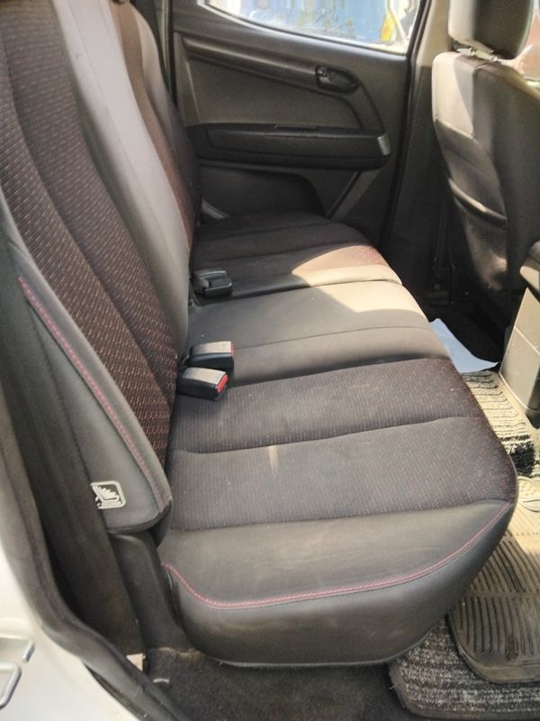 2019-Isuzu-KB-D-MAX image:10