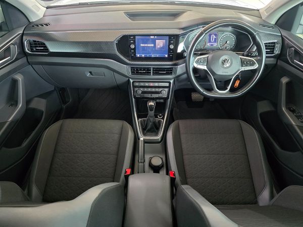 2020-Volkswagen-T-Cross-10-TSI-Highline-Auto image:9