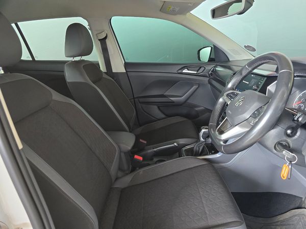 2020-Volkswagen-T-Cross-10-TSI-Highline-Auto image:13
