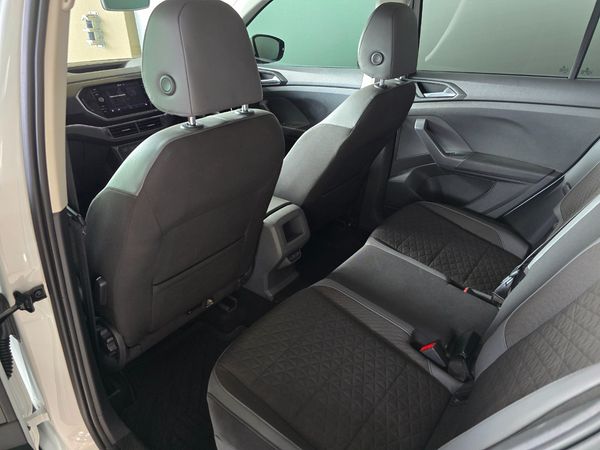 2020-Volkswagen-T-Cross-10-TSI-Highline-Auto image:19