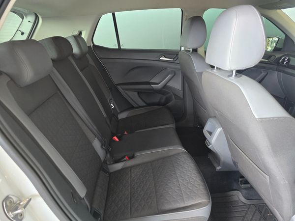 2020-Volkswagen-T-Cross-10-TSI-Highline-Auto image:22