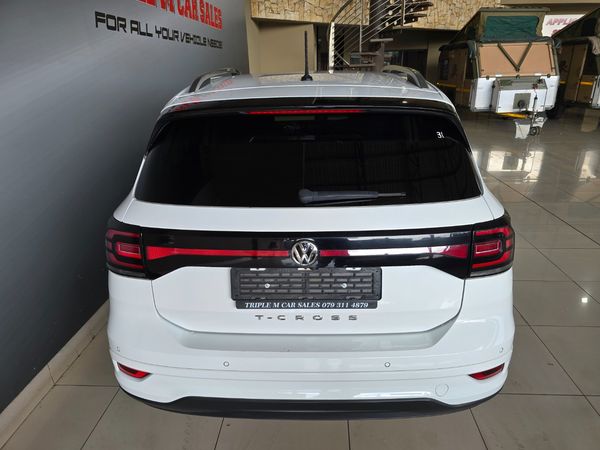 2020-Volkswagen-T-Cross-10-TSI-Highline-Auto image:4