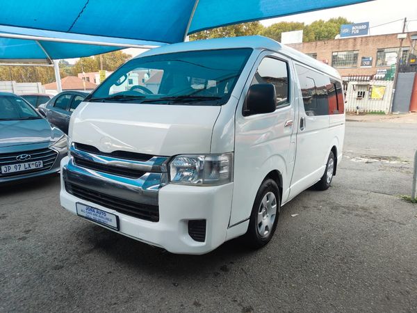 2016-Toyota-Quantum-25-D-4D-10-seat image:2