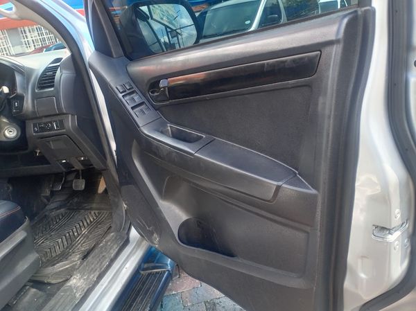 2019-Isuzu-D-Max-250-HO-Double-Cab image:12