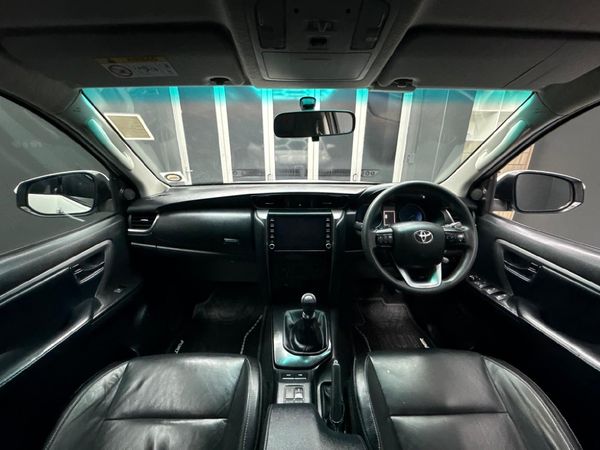 2022-Toyota-Fortuner-24-GD-6-Raised-Body image:9