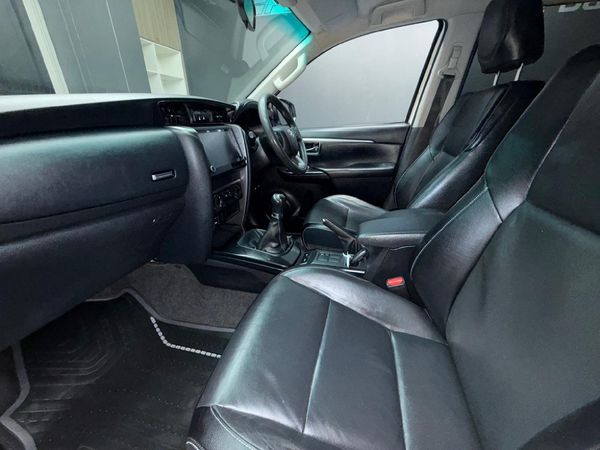 2022-Toyota-Fortuner-24-GD-6-Raised-Body image:7