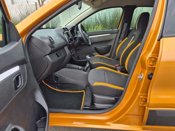 2023-Renault-Kwid-10-Climber image:23